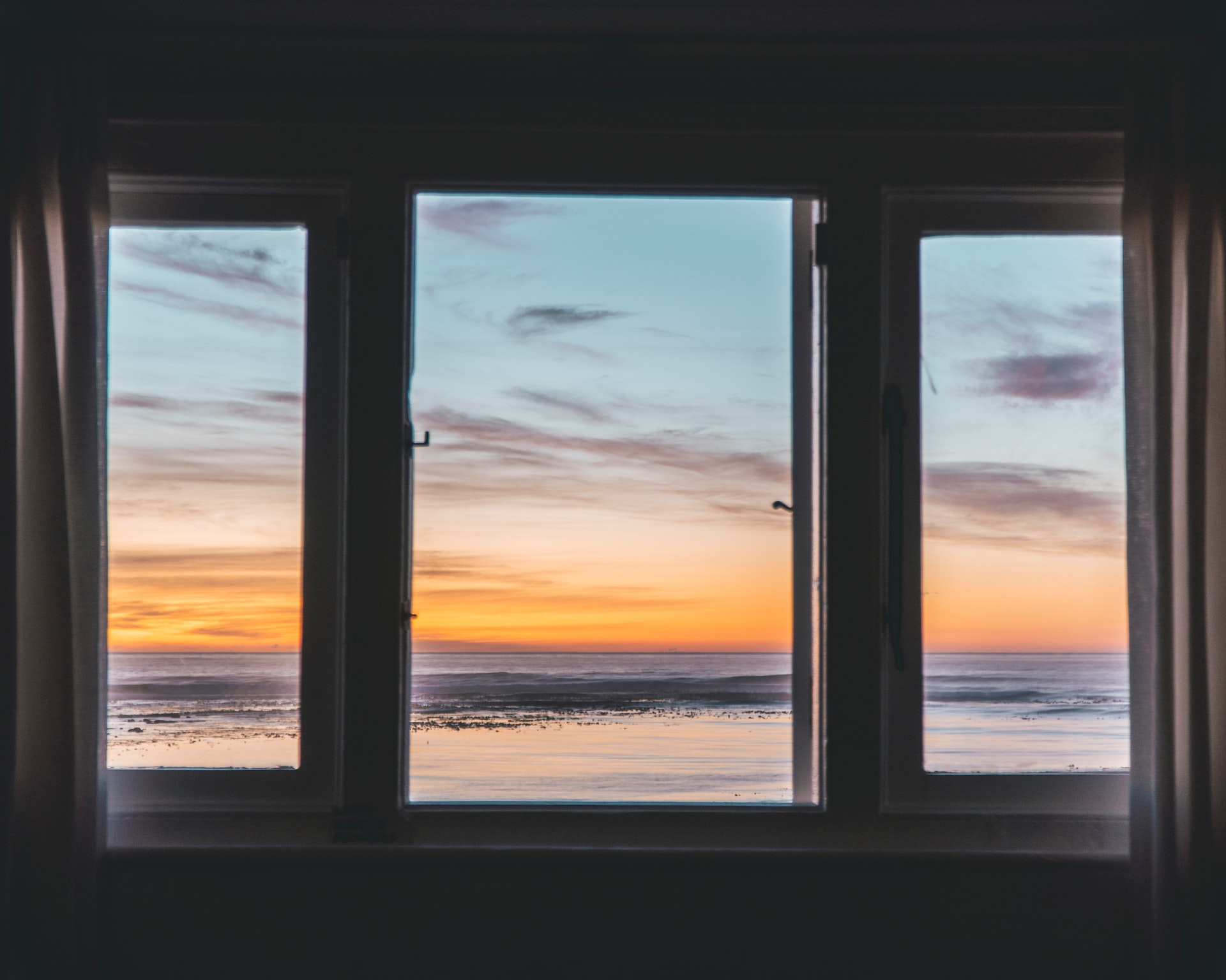 Tips for Distributed Team: The Live Window - The Product Hub